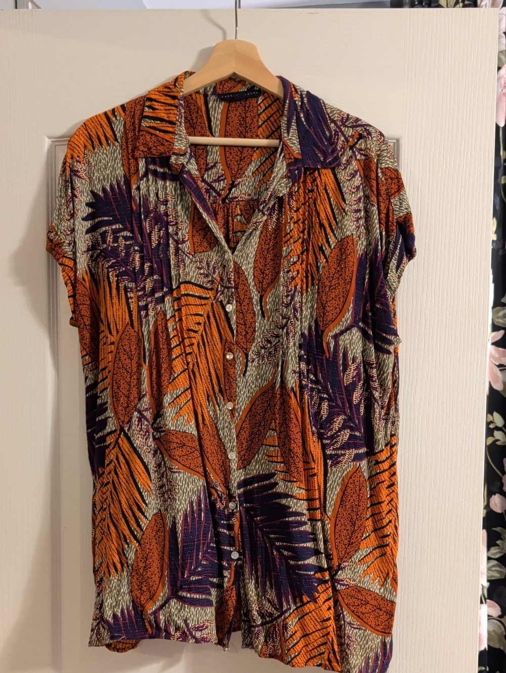 Jane + Delancey Women's Button-Front Tropical Print Top in Orange and Purple